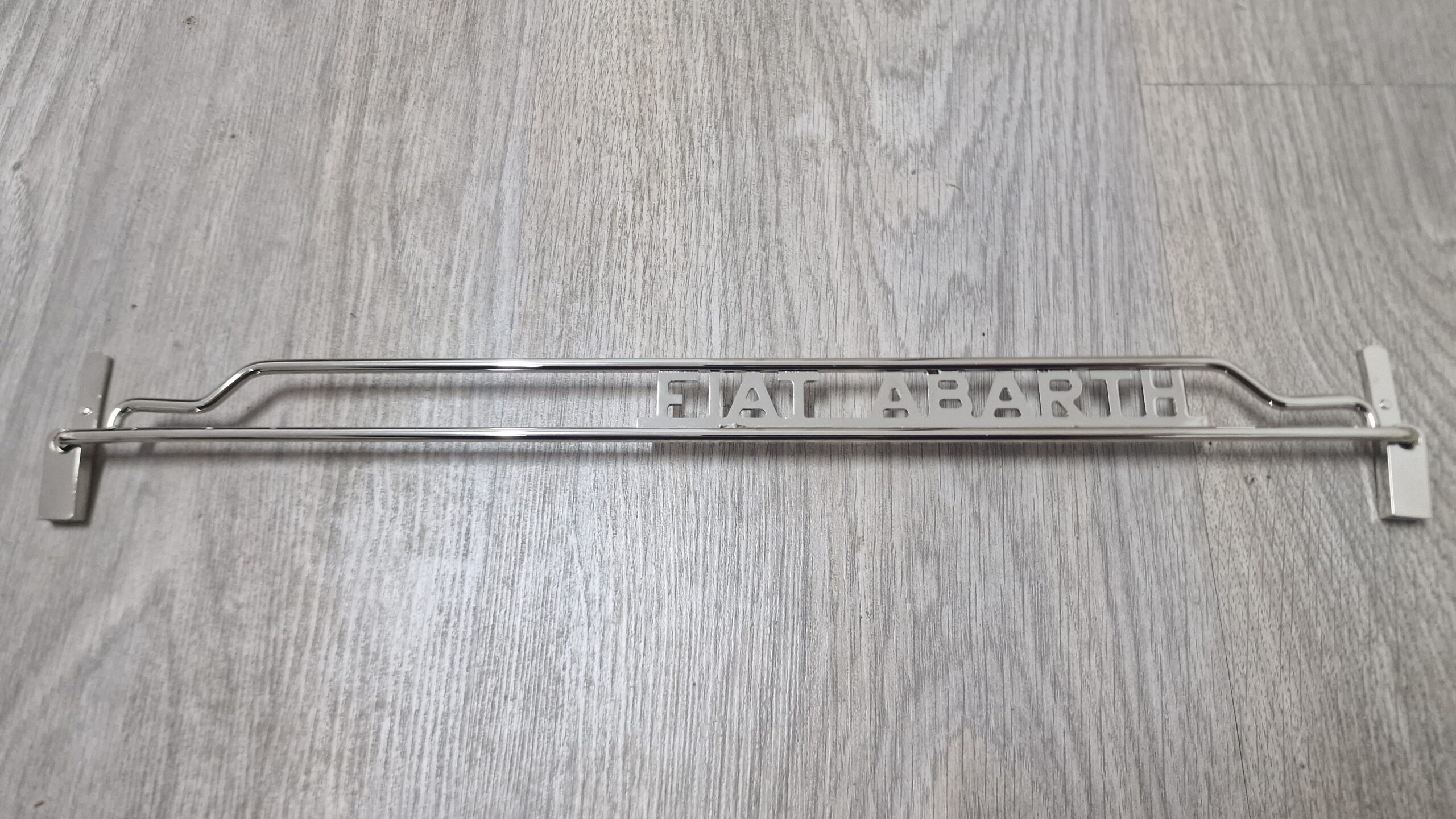 1000048526 Spoj metlica brisaca abarth - Fića