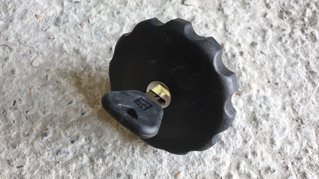 Cep rezervoara tip 4 - Jugo