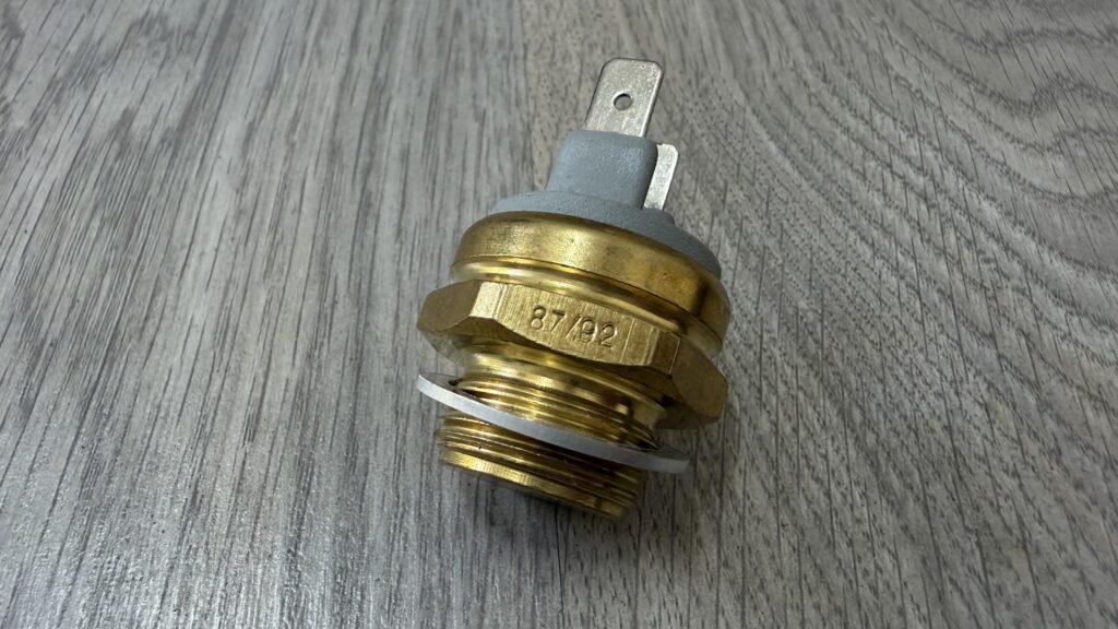 Termodavac na hladnjaku tip 1 - Jugo